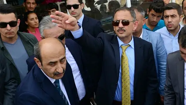 Özhaseki: Kripto FETÖ'cü Bakanları bilen söylesin