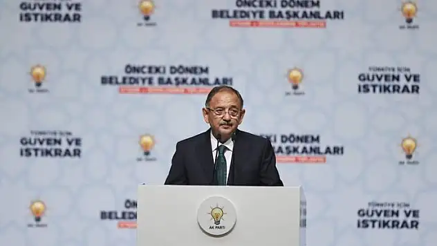 Özhaseki: Uzak Doğulular Kabe'de Erdoğan diye dua ediyor