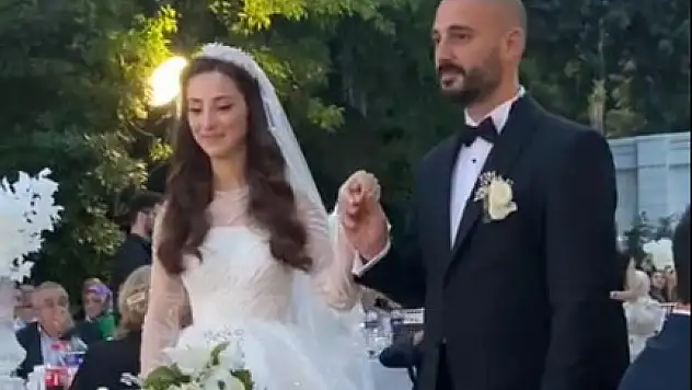Özışık kızını evlendirdi...