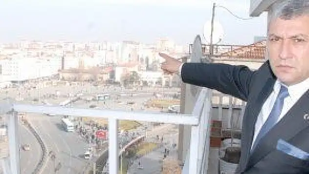 ÖZSOY ÖZHASEKİ'Yİ MİLLETE ŞİKAYET ETTİ