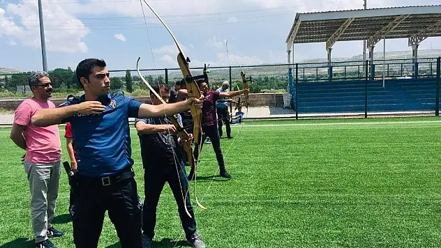 Özvatan'da Okçuluk Şampiyonası Başladı
