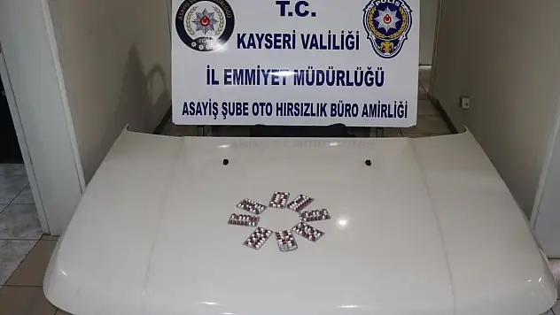 Parçalanan araçtan uyuşturucu çıktı