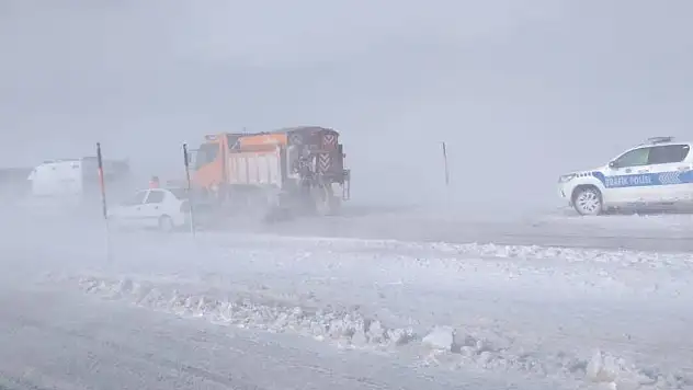 Pınarbaşı'da yolcu otobüsü devrildi… Çok sayıda yaralı var