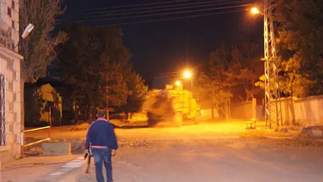 PKK'lı teröristler Kağızman'da askeri üsse saldırdı