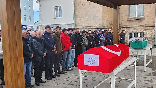 Polis memuruna veda