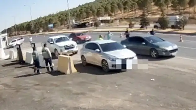 Polise çarpıp kaçan şahıs yakalandı: Uyuşturucu ele geçirildi
