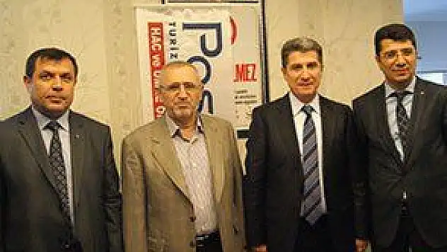 POSTALLI TURİZM'DEN HACI ADAYLARINA SEMİNER
