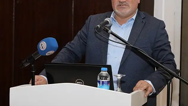 Prof. Dr. Ahmet Taşağıl, 'Her şeye rağmen Türkler binlerce yıldır yaşıyor'
