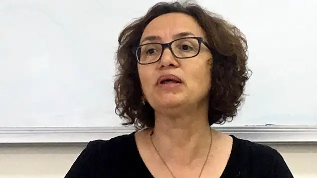 Prof. Dr. Çakır: 'Kadın doğası denilen kurgudur'
