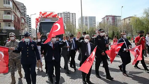 Protokolden 23 Nisan turu!