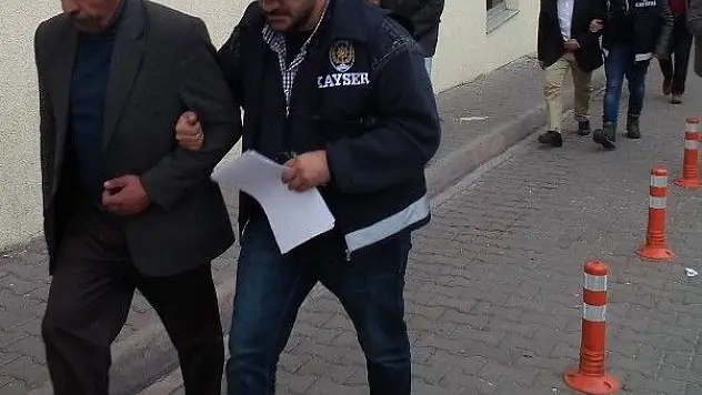 PTT şubesinde 150 bin TL zimmet iddiasına 4 gözaltı