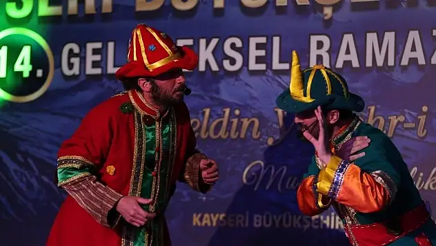 Ramazan'a renk katan tır