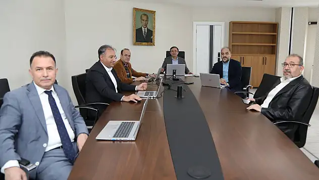 Rektör açıkladı! Erciyes Üniversitesinde sınavlarla ilgili flaş karar