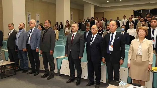 Rektör Altun: 'Deprem, ülkemizin bir gerçeği'