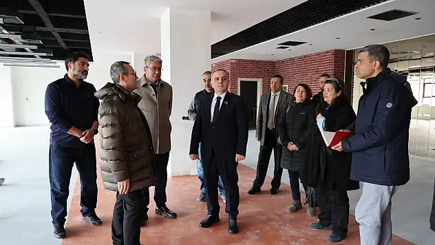 Rektör Altun'dan Kadir Has Kütüphanesi'ne inceleme