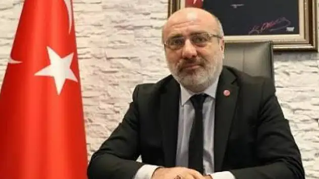 Rektör Karamustafa'dan 'pergel' metaforlu mesaj