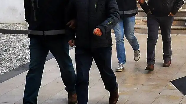 Rütbelilere FETÖ operasyonu