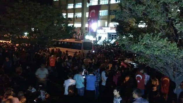 Sabah NAMAZI Emniyet önünde kılınacak