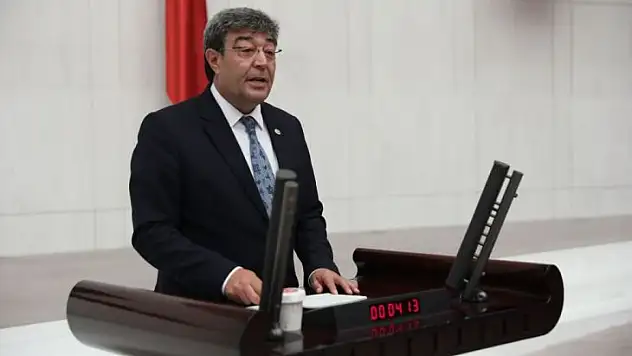 'Kayseri'de 12 sığınmacı terör örgütü üyesi oldukları gerekçesiyle gözaltına alındı!'