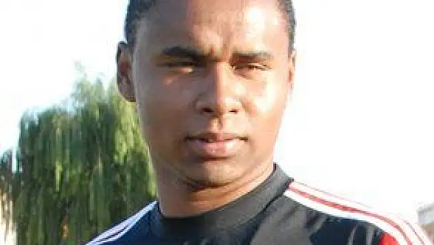 SADRİ ŞENER UYARMIŞTI