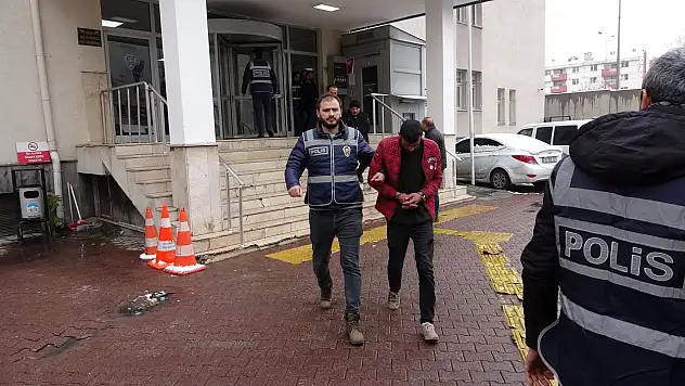 Şafak operasyonu: 14 gözaltı var