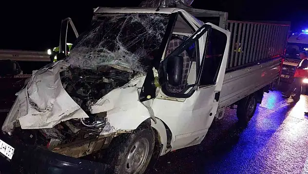 Sağanak yağış trafikte can aldı