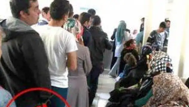 SAĞLIKTA KUYRUK ÇİLESİ BİTMİYOR!