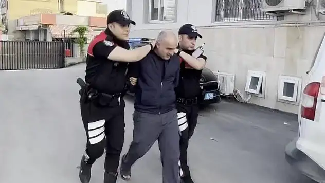 Köpeğe işkence yapan bekçi yakalandı