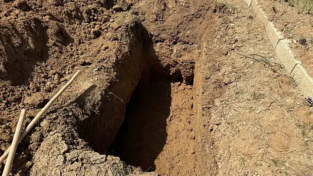 Ölen öğretmenin defnedileceği mezar yeri