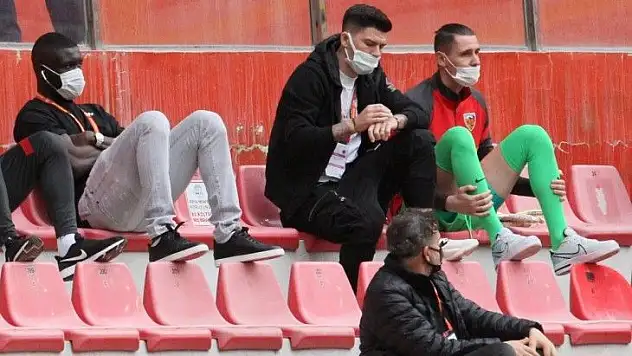 Sapunaru ve Luckassen kadroda yer almadı