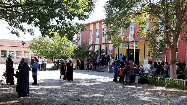 Sarıoğlan'da heyecanlı bekleyiş