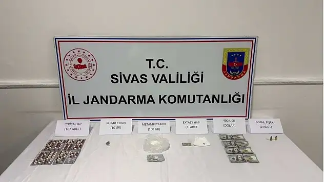 Şarkışla'da metamfetamin ve sahte dolarlar ele geçirildi