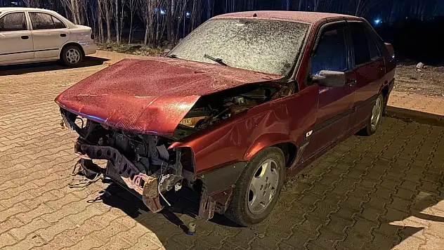 Otomobilini satıp parasını alamadı, otoparkta pert halde buldu