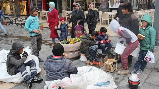 Savaşın çocuklarının ekmek mesaisi