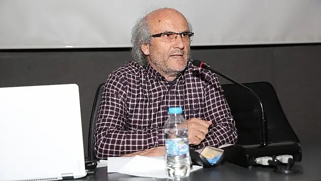 Şehir akademi'de değer seminerleri