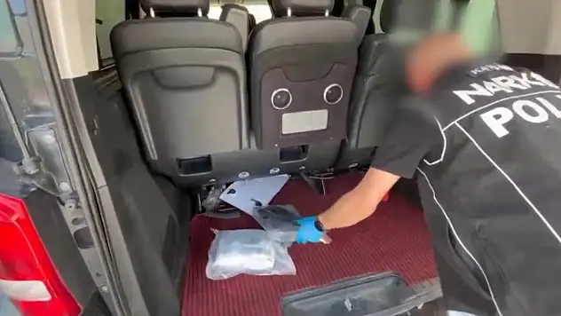 Şehirlerarası uyuşturucu ticaretine Kayseri'de darbe! Kilolarca yakalandı
