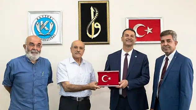 Şehit ailelerinden KAYÜ'ye ziyaret