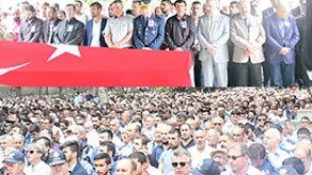 ŞEHİT KIRBOĞA'YI BİNLER UĞURLADI