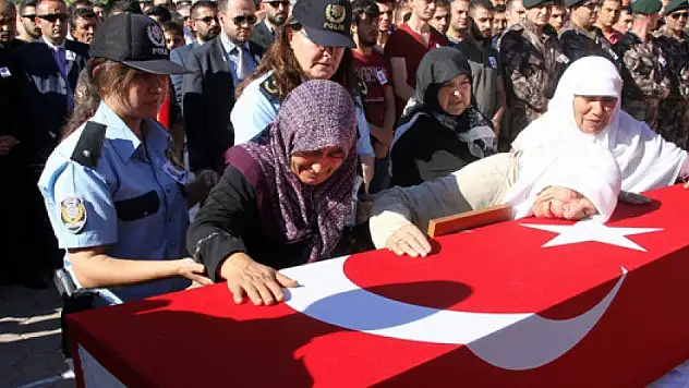 Şehit Özel Harekat Polisi toprağa verildi 