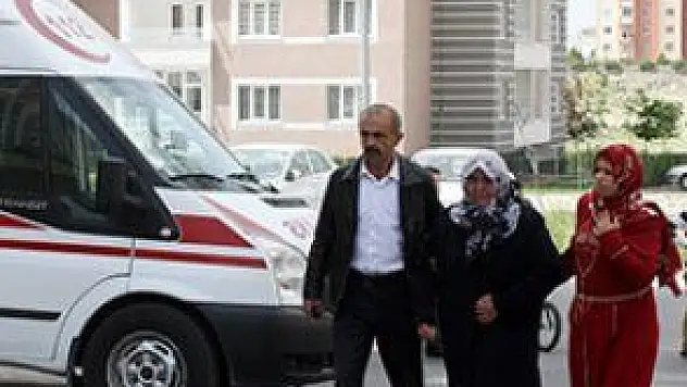  ŞEHİT UZMAN ÇAVUŞ NAZMİ KAPUCU'NUN EVİNDE HÜZÜN HAKİM