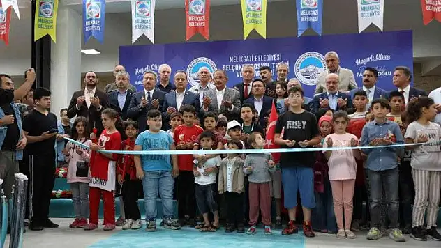 Pazar yeri ve sosyal tesisin açılışı yapıldı