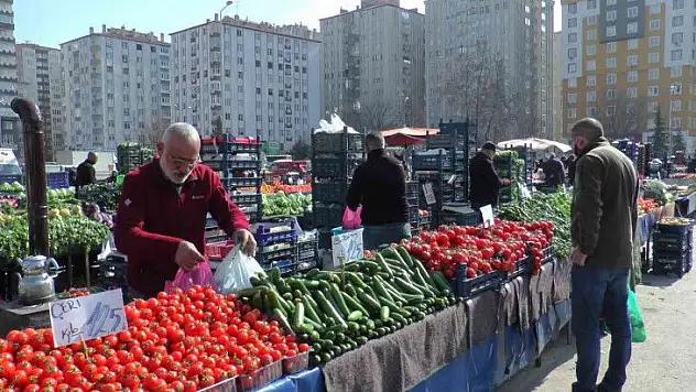 Semt pazarlarında fiyatlar indi mi?