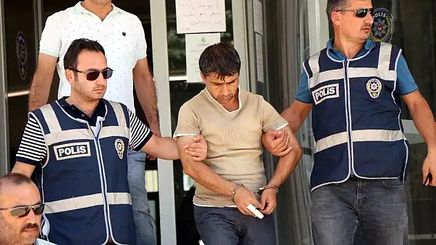 Seri katilin kırık parmak ayrıntısı