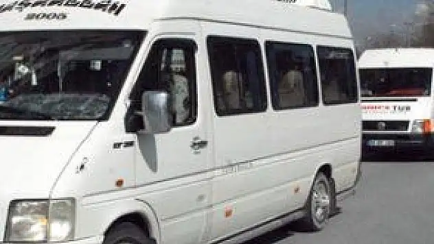 SERVİSÇİLER YİNE BELEDİYEYE YÜRÜDÜ