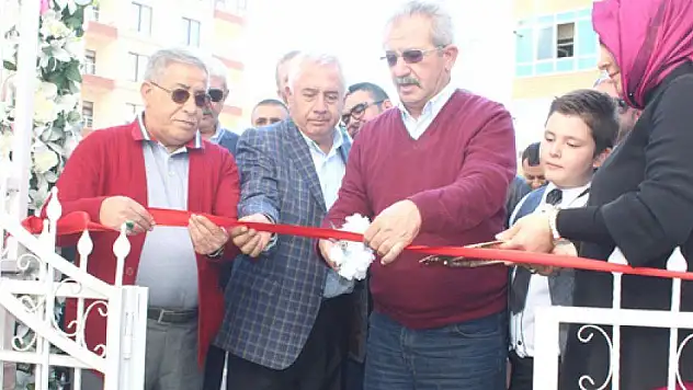 Sevda Sokağı Butik Cafe hizmete açıldı