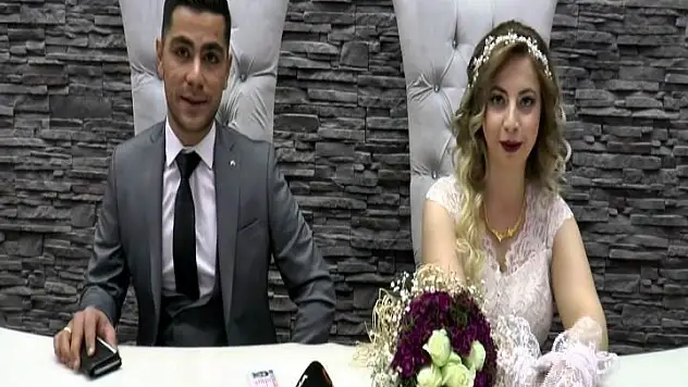 Sevgililer gününde nikah masasına oturdular