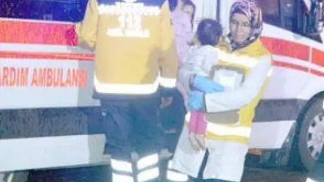 Şiddetli lodosla birlikte 36 kişi sobadan sızan karbonmonoksit gazından zehirlendi.