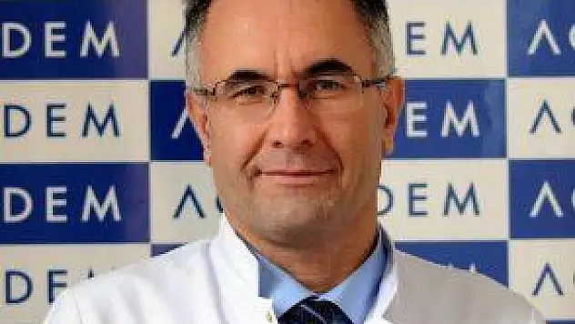 SİGARAYI BIRAKMAK KANSER RİSKİNİ AZALTIYOR