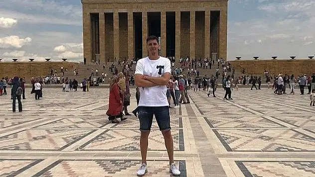 Silviu Lung Ata'nın huzurunda