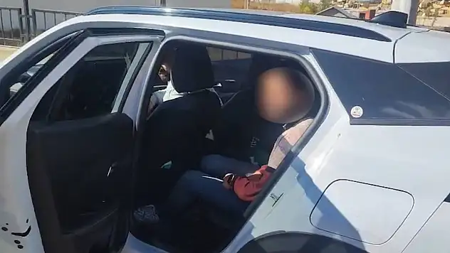 83 kaçak göçmen yakalandı